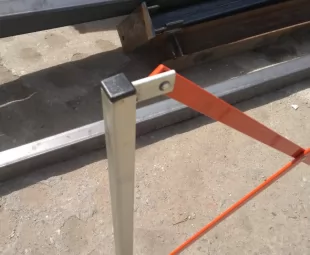 Bariera harmonijkowa nożycowa | zapora drogowa rozsuwana, żółto-czarna